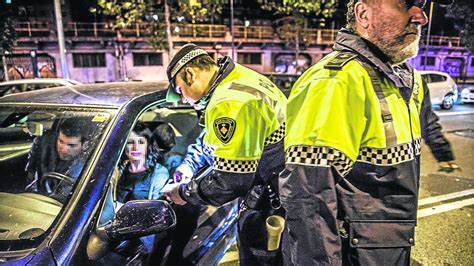 10.600 policías locales patrullan por Catalunya
