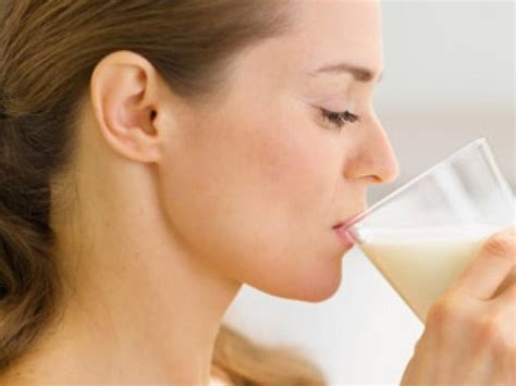 10 beneficios de la ‘leche’ de avena