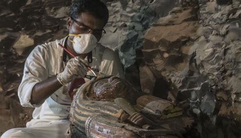 10 fotos de un impactante descubrimiento de momias en ...
