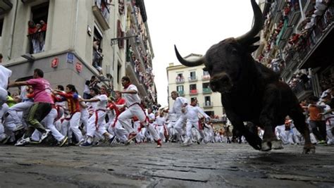10 Interesting Facts about Running of The Bulls Festival ...
