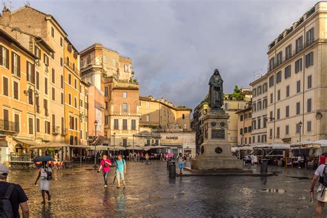 10 Tempat Wisata di Roma, Italia yang Wajib Dikunjungi