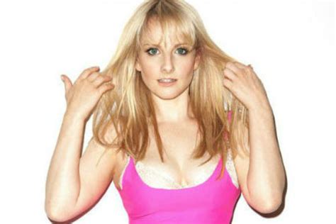 10 Things You Didn t Know About Melissa Rauch – Page 2