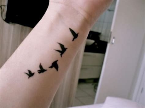 1000+ ideas sobre Tatuajes De Silueta De Aves en Pinterest ...