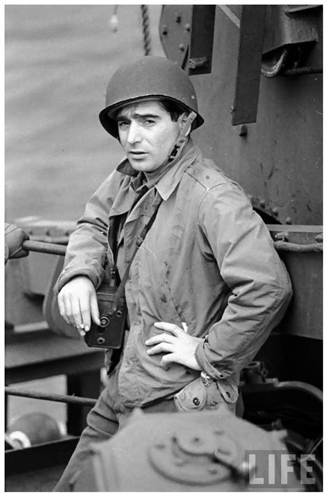 1000+ images about Robert Capa on Pinterest | Robert Capa ...