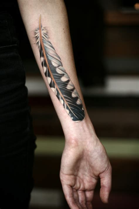 1001 + ideas sobre tatuajes de plumas con encanto