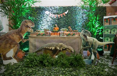 101 fiestas: 15 ideas para tu Fiesta temática de dinosaurios