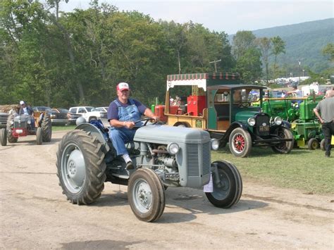 109 best images about Ferguson Tractors on Pinterest | Old ...