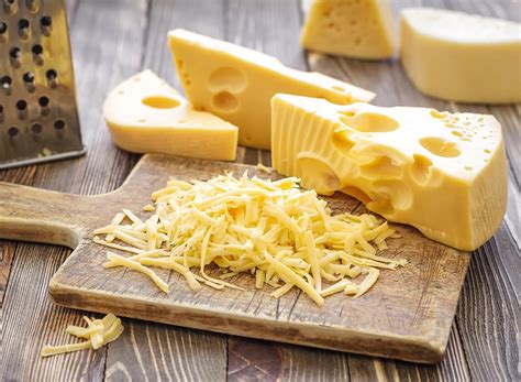 11 Best Brand Name Cheeses for Weight Loss | Eat This Not That