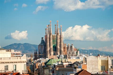 12 Facts About the Sagrada Familia and Gaudi Architecture