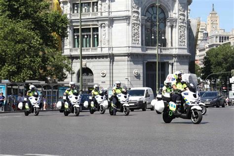 13 motos eléctricas vigilan la circulación de Madrid ...