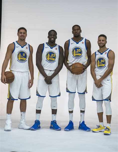 14 best photos from the Golden State Warriors’ media day ...