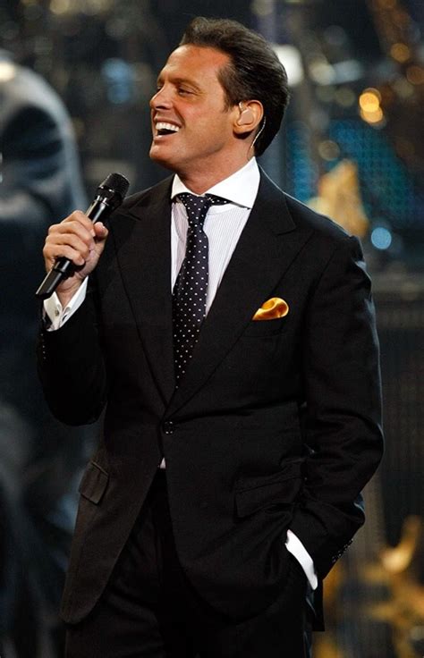 17 Best images about Luis miguel on Pinterest | Tes, Amor ...