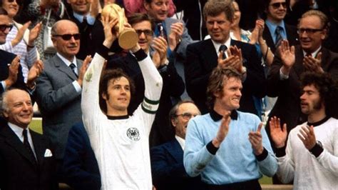 1974: Cruyff brilla pero Beckenbauer triunfa   Historia de ...