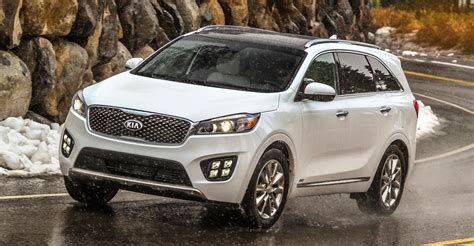 2017 Kia Sorento adds safety features, Apple CarPlay and ...