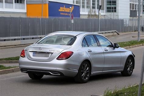2017 Mercedes Benz C Class Facelift Spied in Germany ...