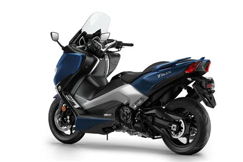 2017 Yamaha TMAX Scooter Presented for Europe   autoevolution