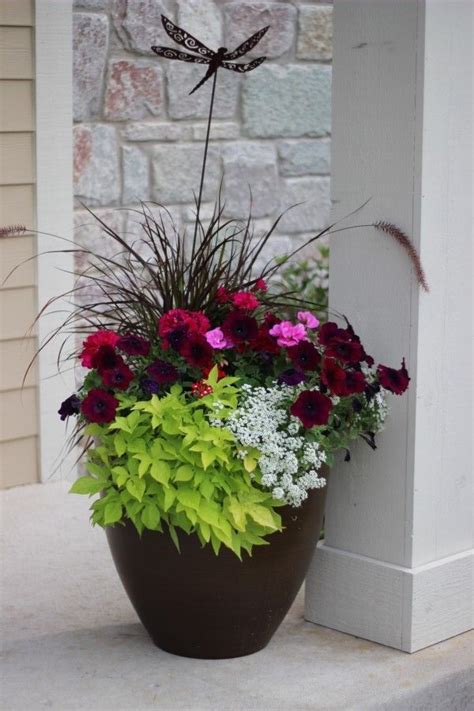 25+ best ideas about Flower planters on Pinterest ...