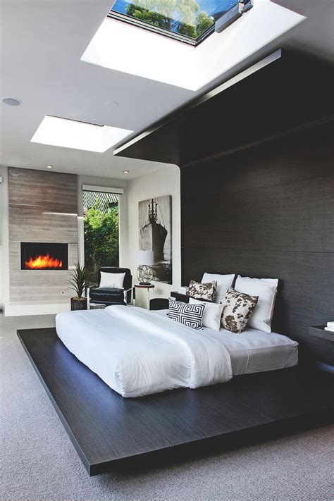 25+ Best Ideas about Modern Master Bedroom on Pinterest ...