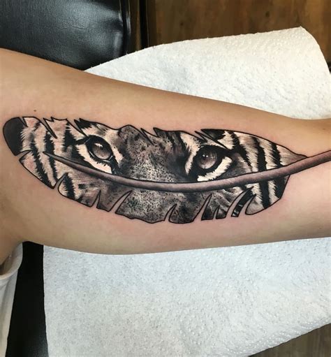 25+ best Tiger eyes tattoo ideas on Pinterest | White ...