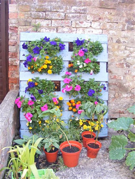 25 DIY Pallet Garden Projects | Pallet Furniture Plans