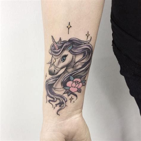 25 tatuajes de unicornios que querrás hacerte hoy mismo