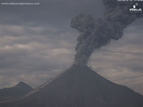 3 volcanoes erupt simultaneously on April 16, 2016 ...