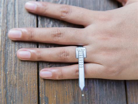 3 Ways to Size Rings wikiHow