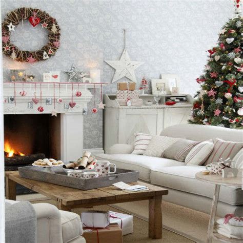 33 Best Christmas Country Living Room Decorating Ideas ...