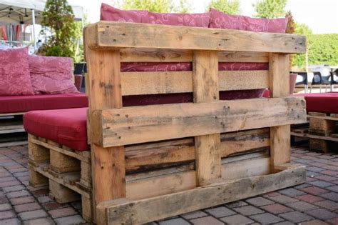 33 DIY Pallet Garden and Furniture Ideas