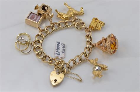 33 Most Amazing Gold Charm Bracelets | Eternity Jewelry