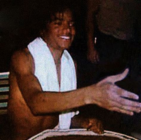 38 best images about MJ vitiligo on Pinterest | Lighter ...
