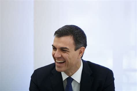4 ways Pedro Sánchez is copying the Trudeau playbook ...