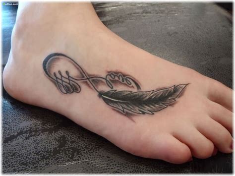 40+ Most Beautiful Feather Ankle Tattoos – Super Cool ...