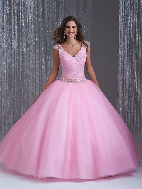 40 Vestidos de 15 años largos y cortos en color rosa ...