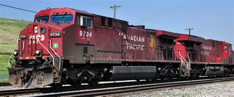 4KM Length of Train, Only in Canada – DreamNe