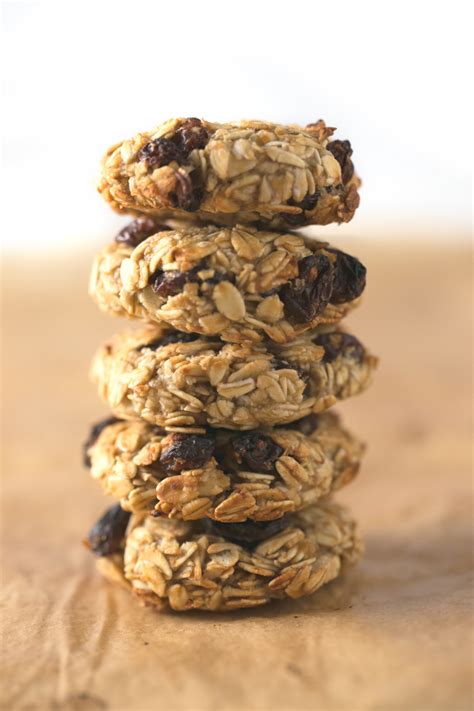 5 ingredient Oatmeal Cookies | Simple Vegan Blog