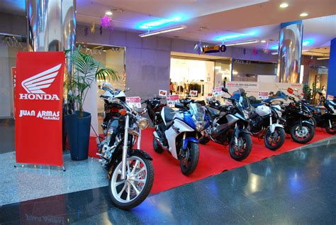 50 motos en la III Semana de la Moto del CC El Muelle ...