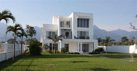 6 Bedroom Beachfront Home for Sale, La Ceiba, Atlantida ...