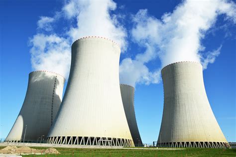 6 Nuclear Energy Companies Building Molten Salt Reactors ...