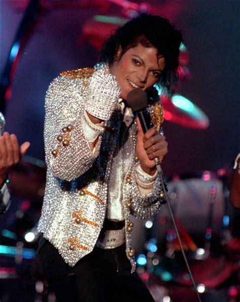 63 best Michael Jackson images on Pinterest | Mj, Jackson ...