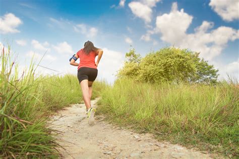 7 Exercises to Improve Your Hill Running Speed & Endurance ...