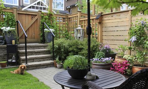 7 ideas encantadoras para decorar un patio pequeño   VIX