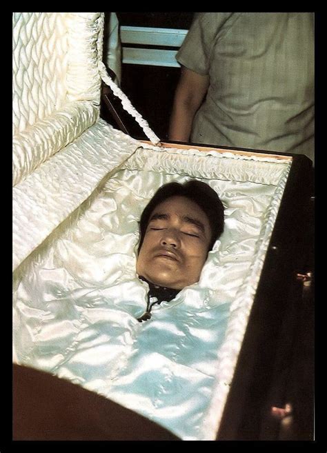 71 best Bruce Lee s funeral images on Pinterest | Funeral ...