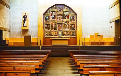 8 vecinos reclaman al Arzobispado el retablo parroquial ...