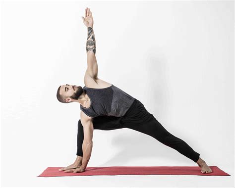 9 YOGA POSES TO INCREASE YOUR RUNNING PACE ⋆ Daddy of Steel