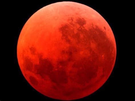 A Blood Moon s coming, and some think it signals the end ...