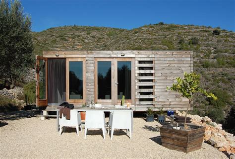 A small prefab house in Spain | DMP Arquitectura et al ...