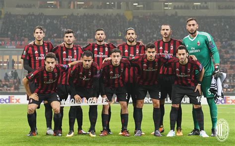 AC Milan Football Club | Varzesh11.com