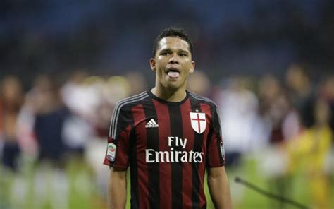AC Milan transfer news: Suso concern, Bacca replacements