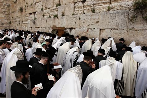 Acerca de los judíos, su velo y el Mesías | Viviendolafe.org